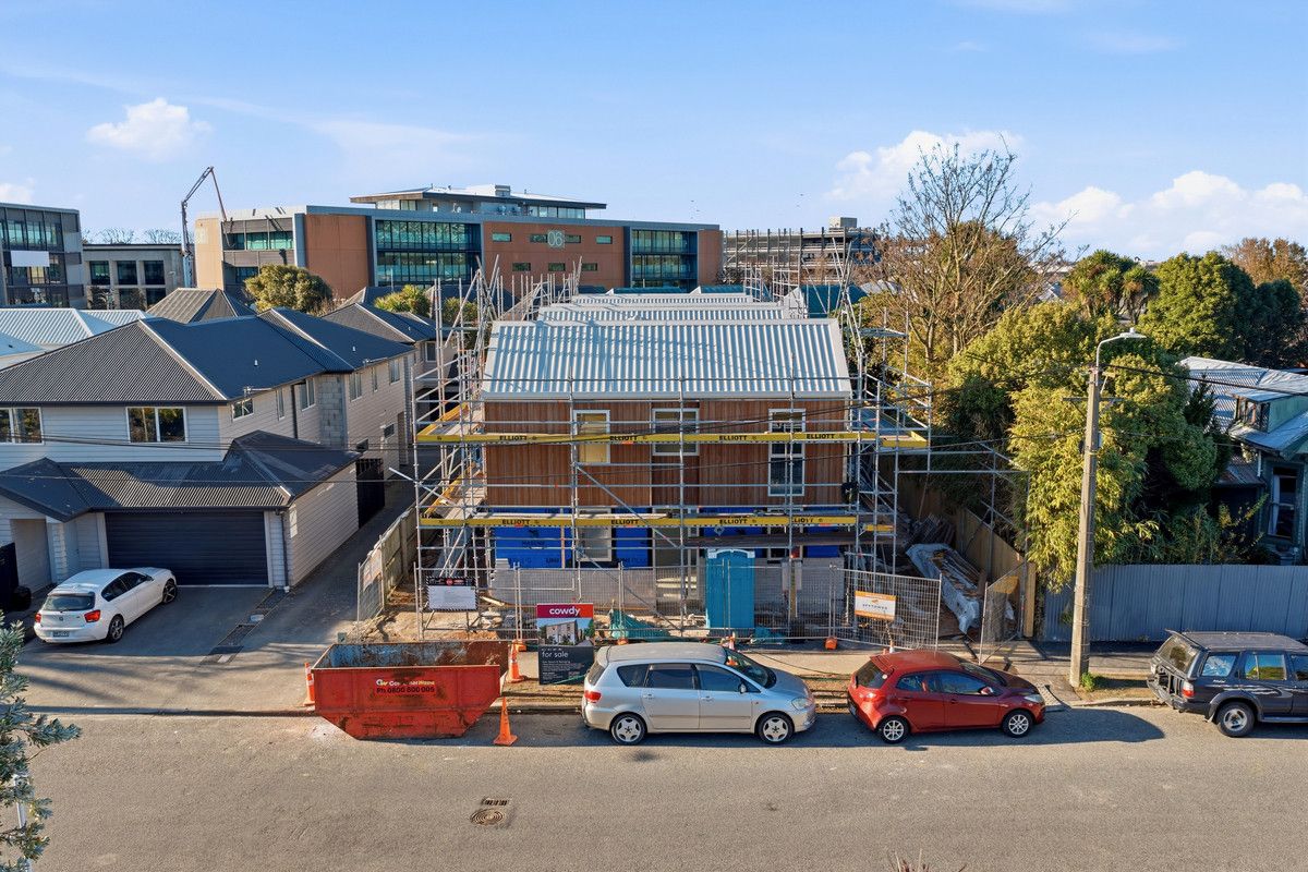 Sun, Space & Garaging. September Completion! - Widok 2