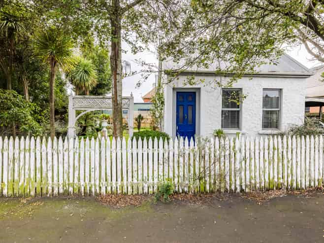 54 Eastbourne Street, Caversham