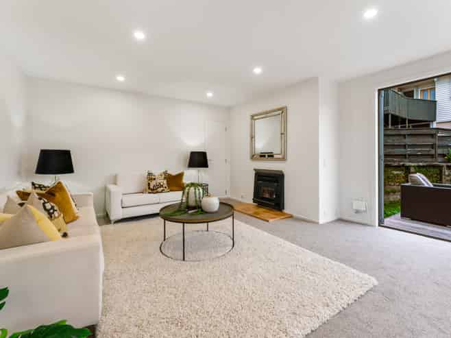 2/10 Windsor Place, Windsor Park
