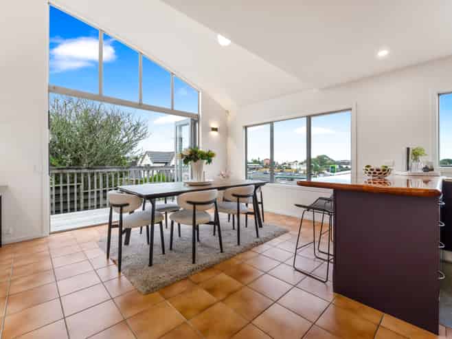 2/10 Windsor Place, Windsor Park
