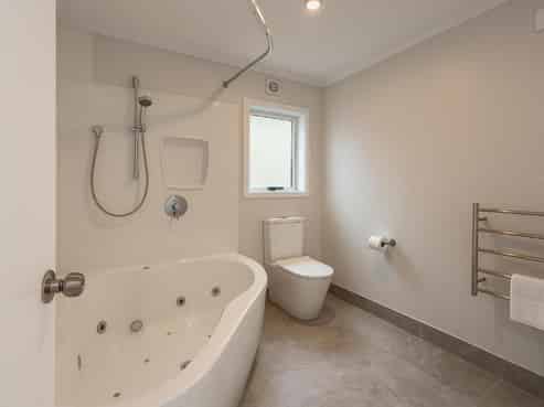 Rare Auckland Airport Accommodation Opportunity
