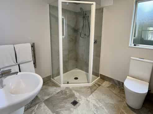 Rare Auckland Airport Accommodation Opportunity