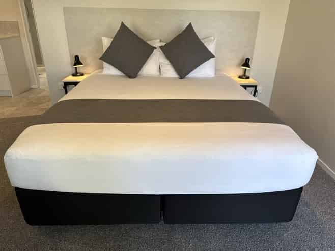 Rare Auckland Airport Accommodation Opportunity