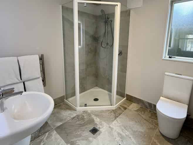 Rare Auckland Airport Accommodation Opportunity