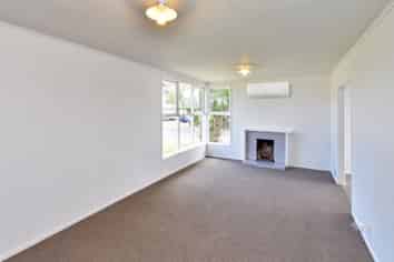 5 Moffit Place, Mangere East