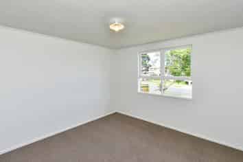 5 Moffit Place, Mangere East