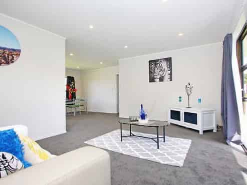 1/6 Hatherly Place, Clendon Park