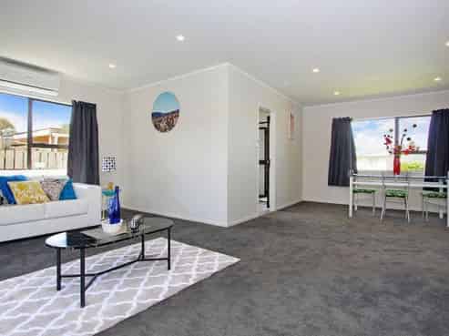 1/6 Hatherly Place, Clendon Park