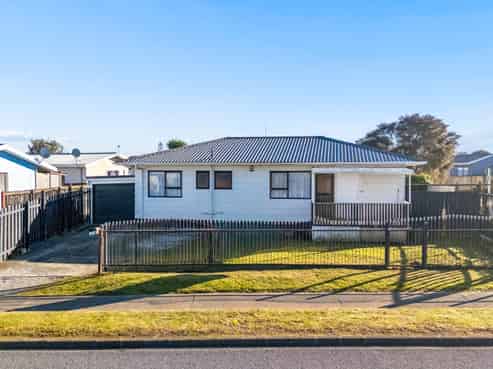 1/6 Hatherly Place, Clendon Park