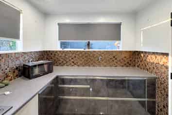 10 Lincoln Road, Springvale