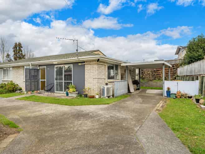 71B Tuhikaramea Road, Dinsdale