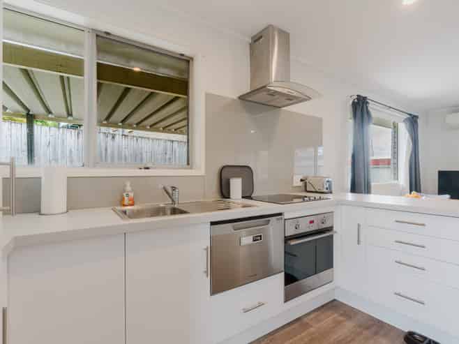 71B Tuhikaramea Road, Dinsdale