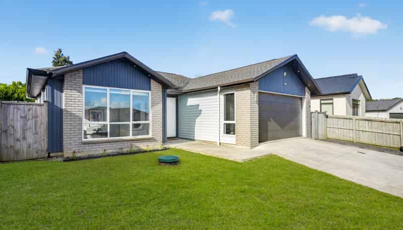 18 Huahua Crescent, Papakura