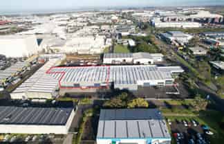 Large Industrial Warehouse With Flexibility