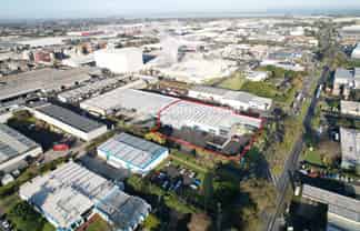 Roadfront Wiri Station Warehouse