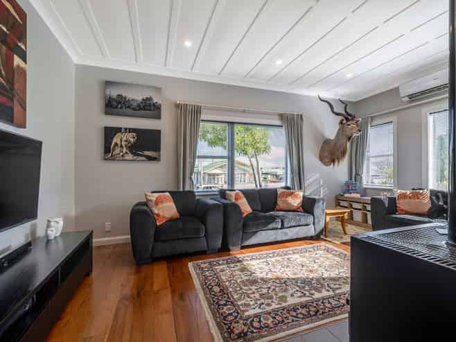 69 Lyndhurst Street, Takaro