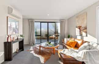 1/21 Hills Road, Edgeware