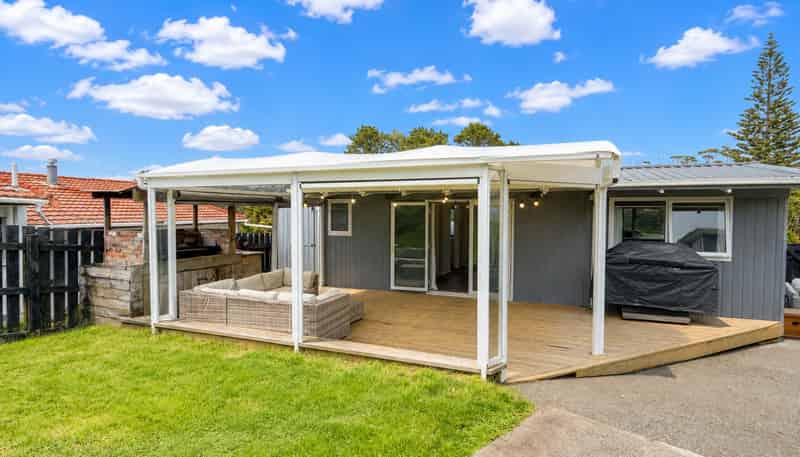 518A Whangaparaoa Road, Stanmore Bay