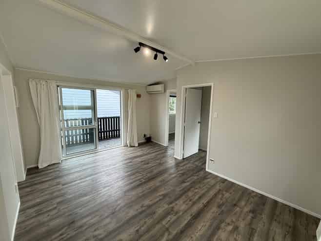 518A Whangaparaoa Road, Stanmore Bay
