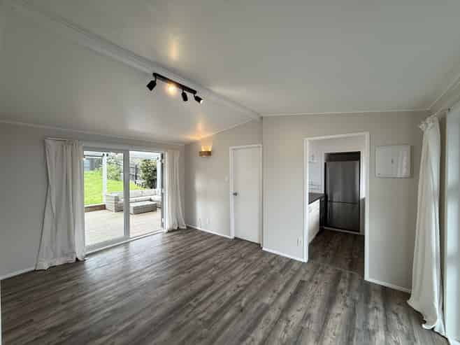 518A Whangaparaoa Road, Stanmore Bay