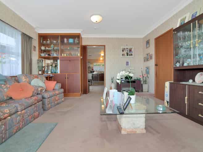 14 Chevron Drive, Bellevue