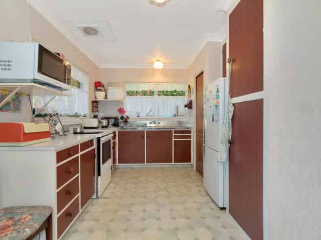 14 Chevron Drive, Bellevue