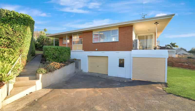 14 Chevron Drive, Bellevue