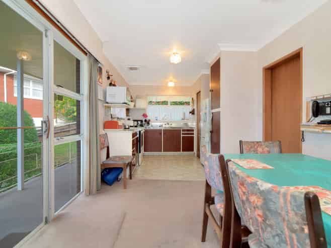 14 Chevron Drive, Bellevue