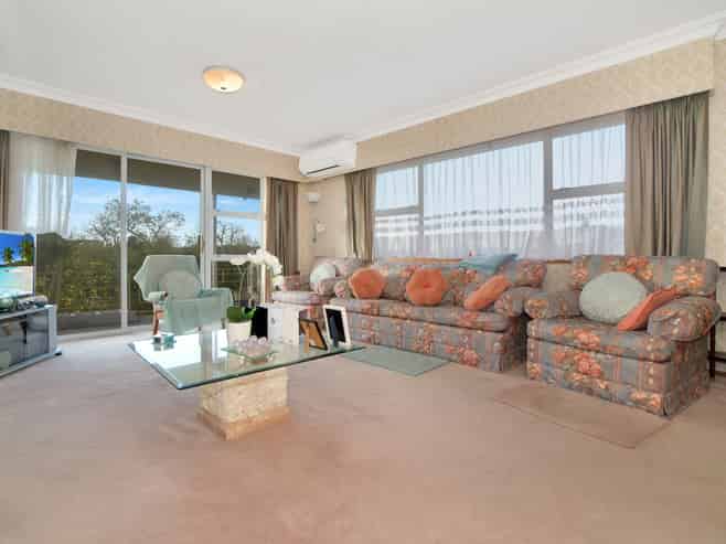 14 Chevron Drive, Bellevue