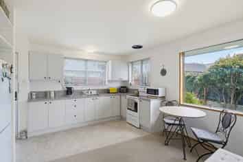 1/5a Purakanui Place, Northwood