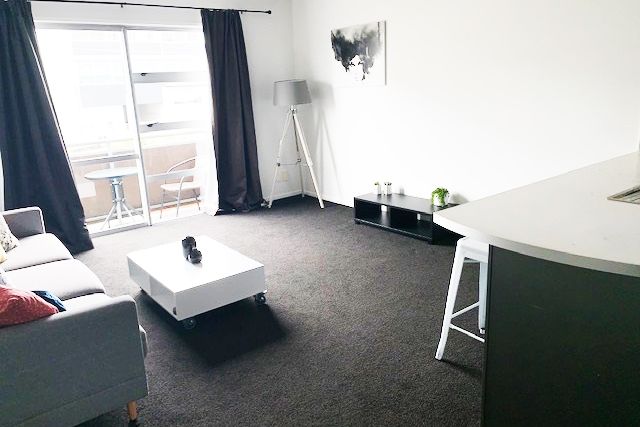 Split-Level City Fringe Living with Ensuites & Tandem Parking - Vista 4