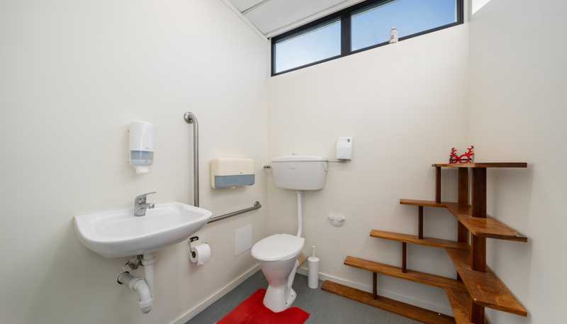 5/7-11 Queen Street, Upper Hutt