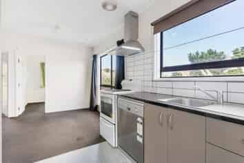 2/42 Kempthorne Crescent, Mission Bay