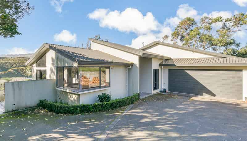 10 Ashfield Grove, Churton Park