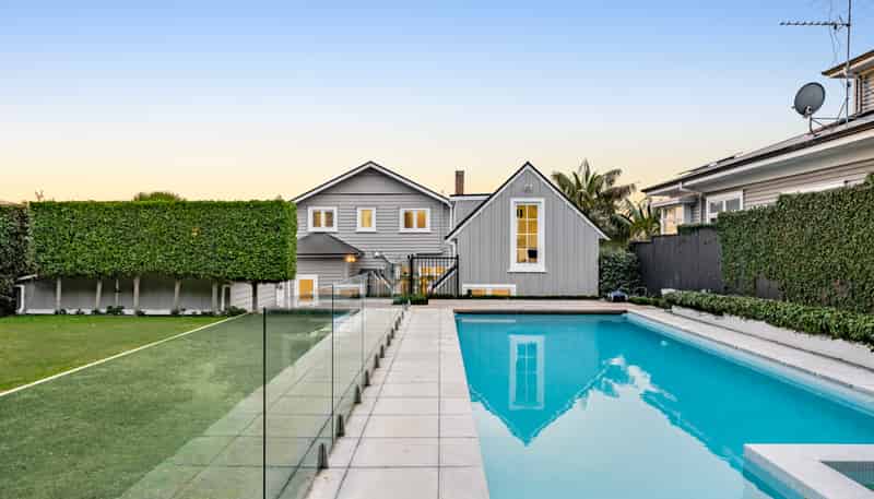 9 Seascape Road, Remuera