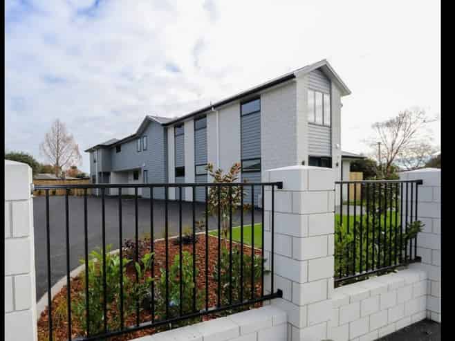 2/71 Normandy Avenue, Melville