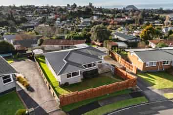 17 Grosmont Terrace, Brookfield
