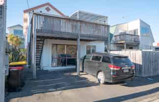 9 Ethel McMillan Place, North Dunedin