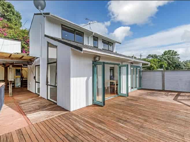 81 College Road, Northcote
