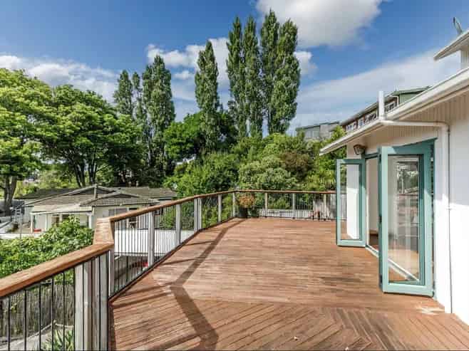 81 College Road, Northcote