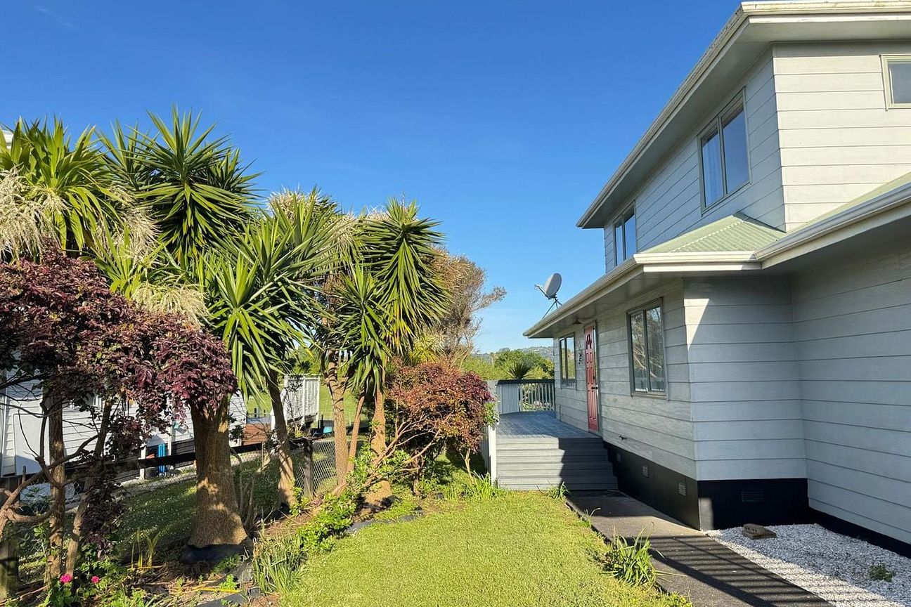 Large Family Home with luxury Living - Vista 2