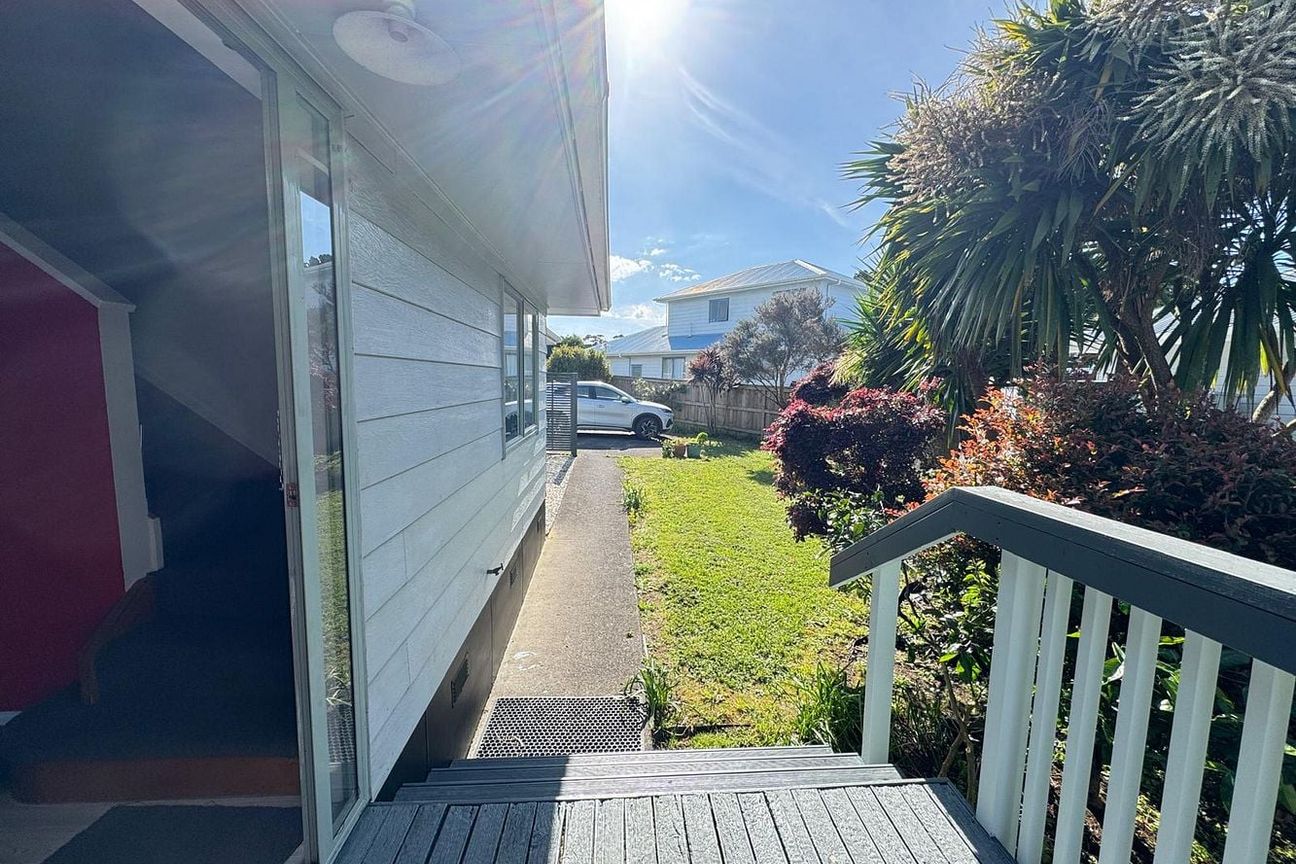 Large Family Home with luxury Living - Vista 3