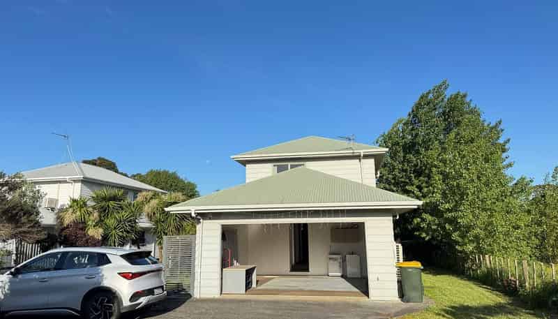 518A Great South Road, Rosehill