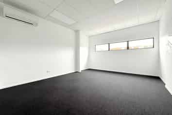 Silverdale Office Opportunity | 115 m2