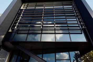 Versatile Warehouse | 746 m2 + 141 m2 Yard