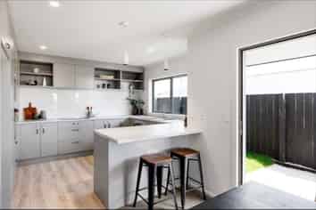 9 Lucina Rise, Peacocke