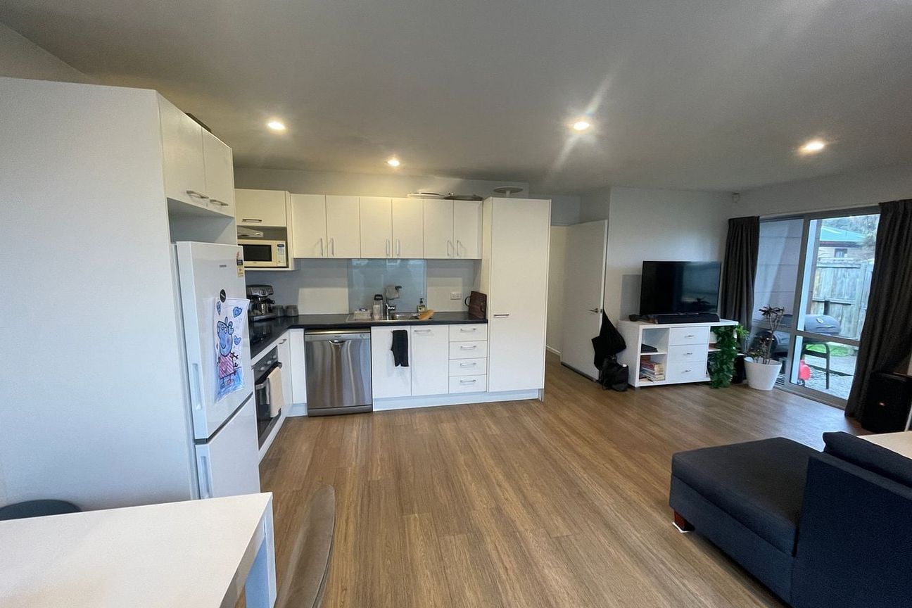 Warm, clean, spacious - this is your location. - Widok 4