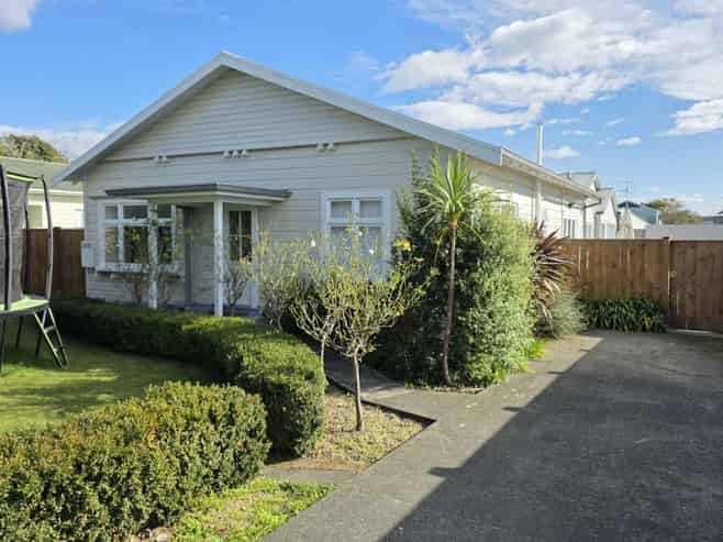 11 Ashridge Road, Napier South