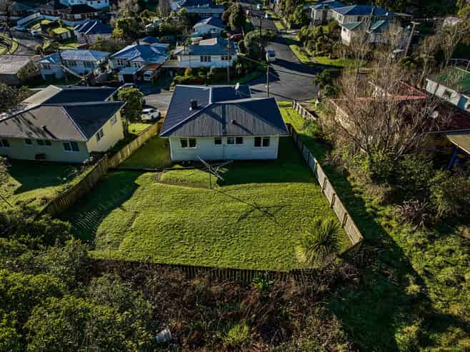 13 Willcox Grove, Naenae