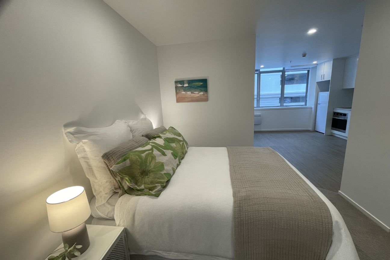 BRAND NEW CENTRAL CITY STUDIO APARTMENT - Widok 2